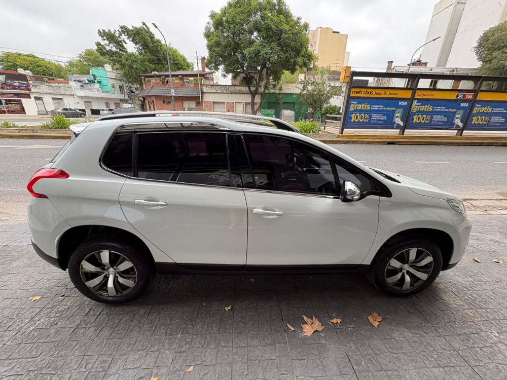 Peugeot 2008 Sport — foto 7
